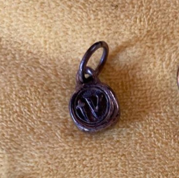 TV 925 Waxing Poetic charm/pendant - Picture 1 of 5